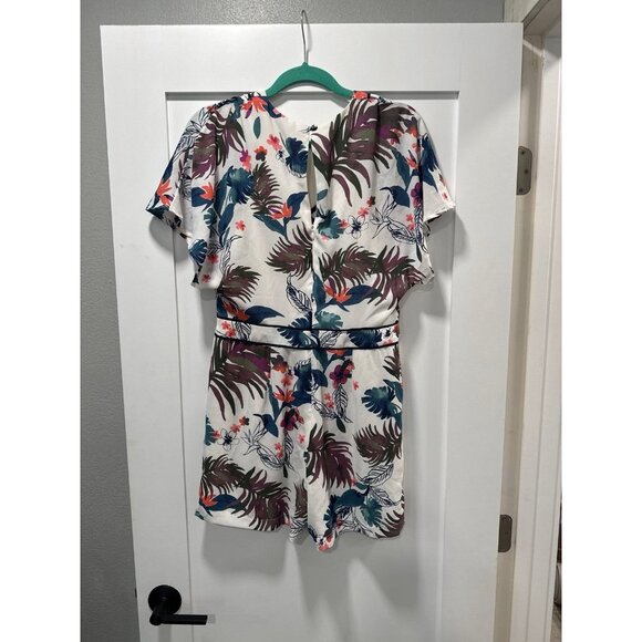 Adelyn Rae Romper, medium - Picture 4 of 5